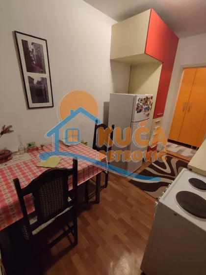 Rentgenova | 4zida.rs