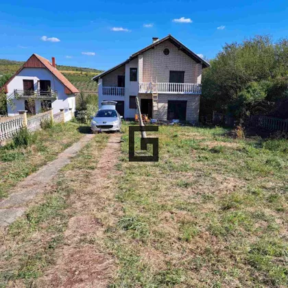 Vase Čarapića | 4zida.rs