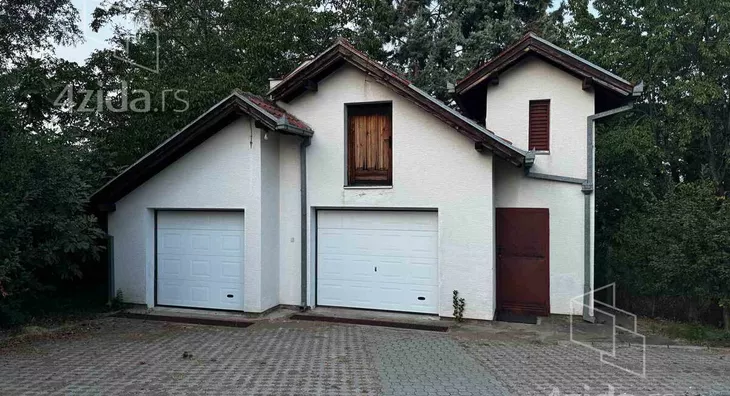 Turistički objekat | 4zida