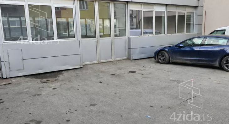 Poslovni prostor | 4zida