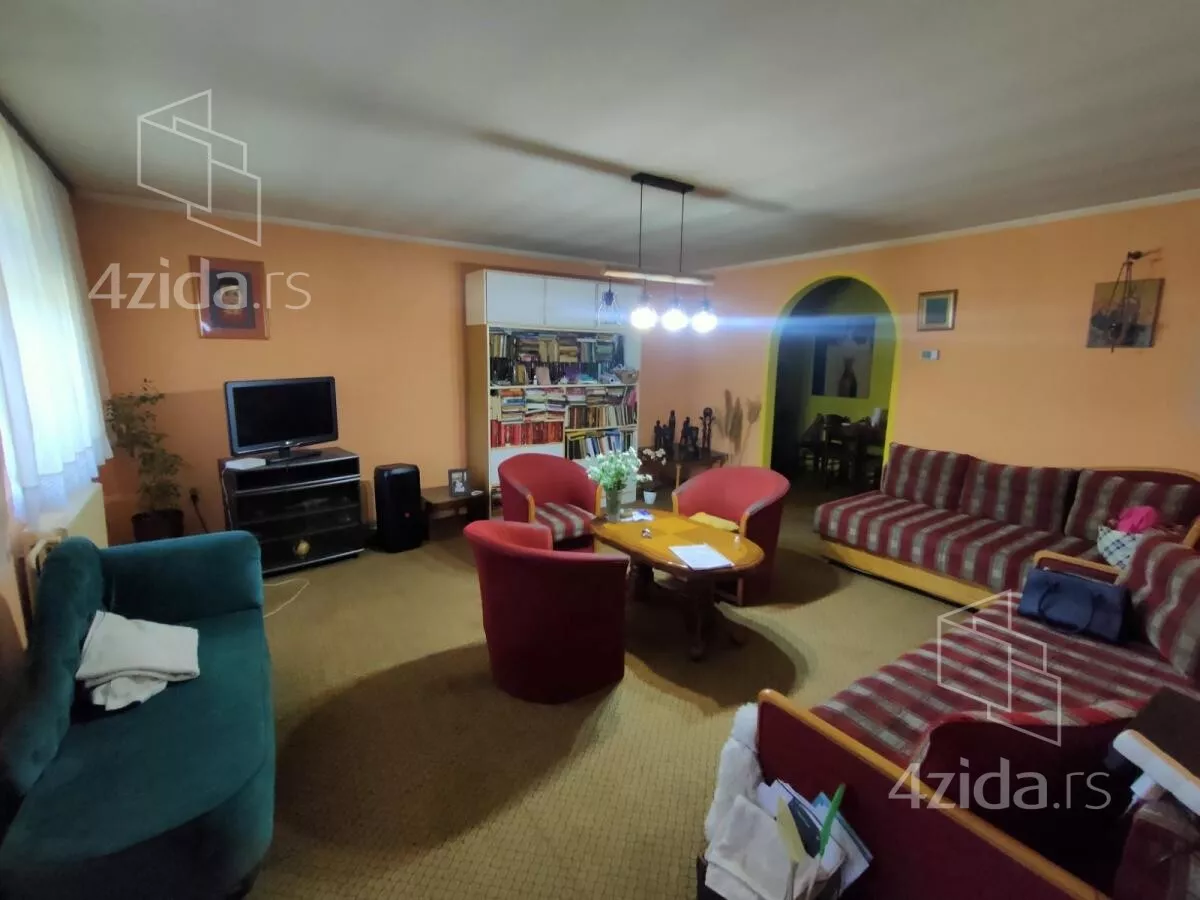 Kuća | 4zida