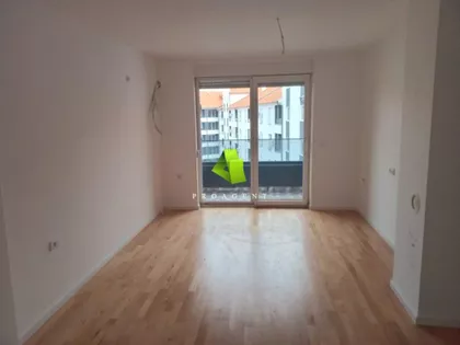 Ledena Stena | 4zida.rs