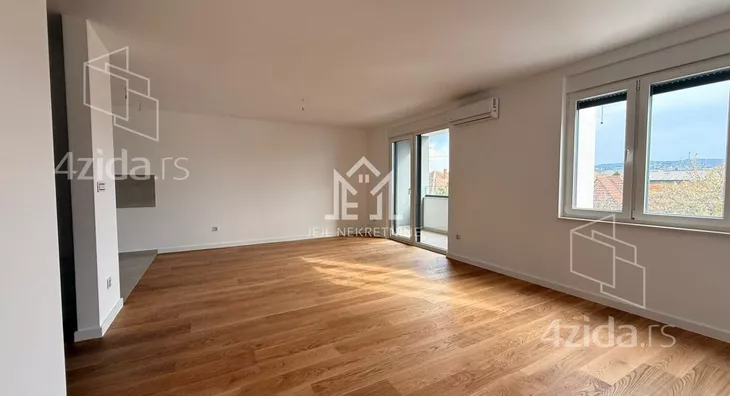 Petosoban stan | 4zida