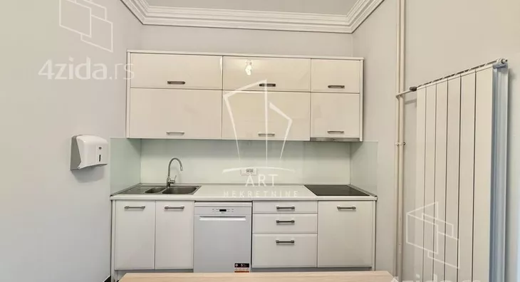 5-etažna kuća | 4zida