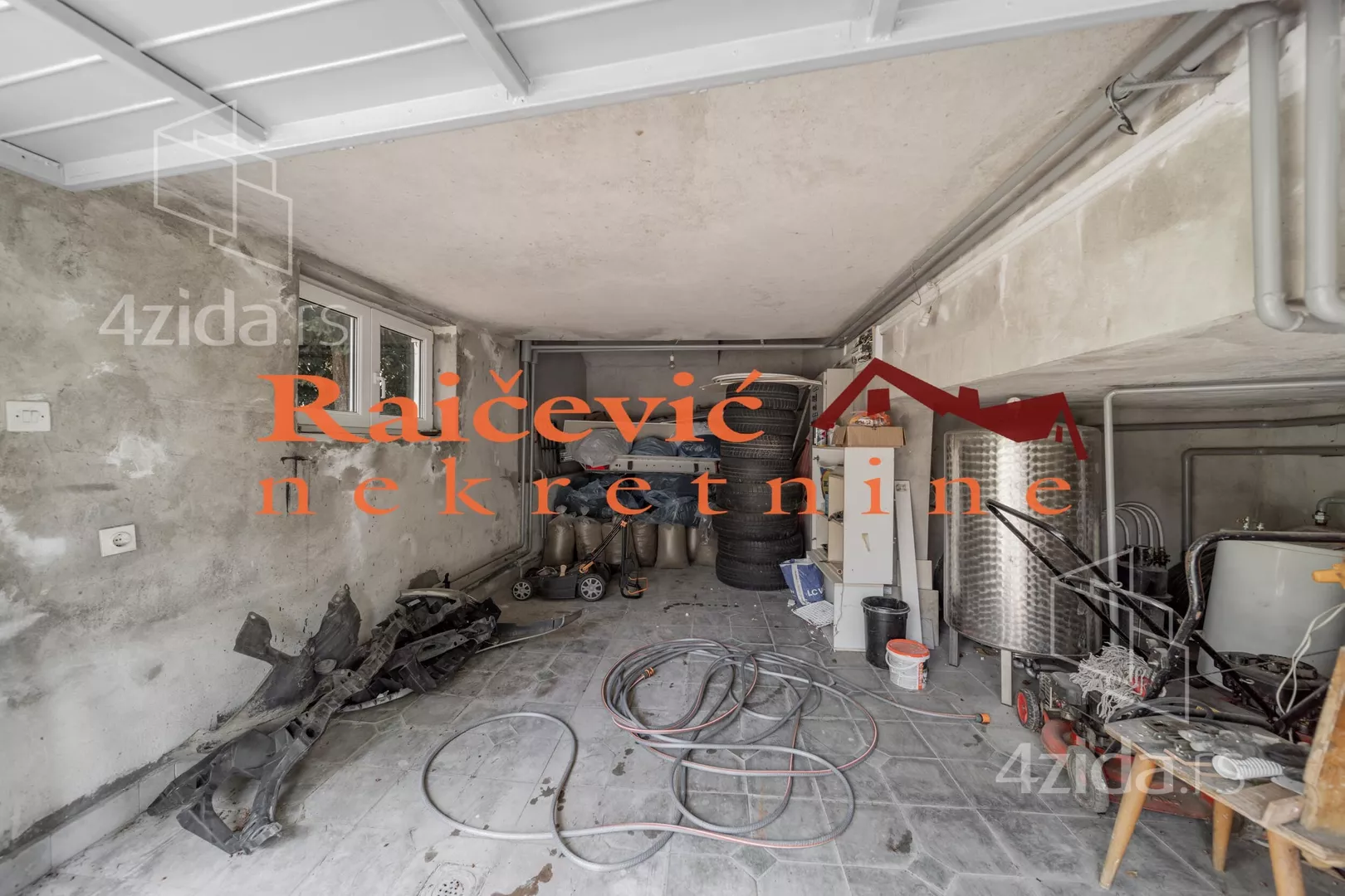 Kuća | 4zida