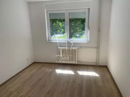Ustanička | 4zida.rs