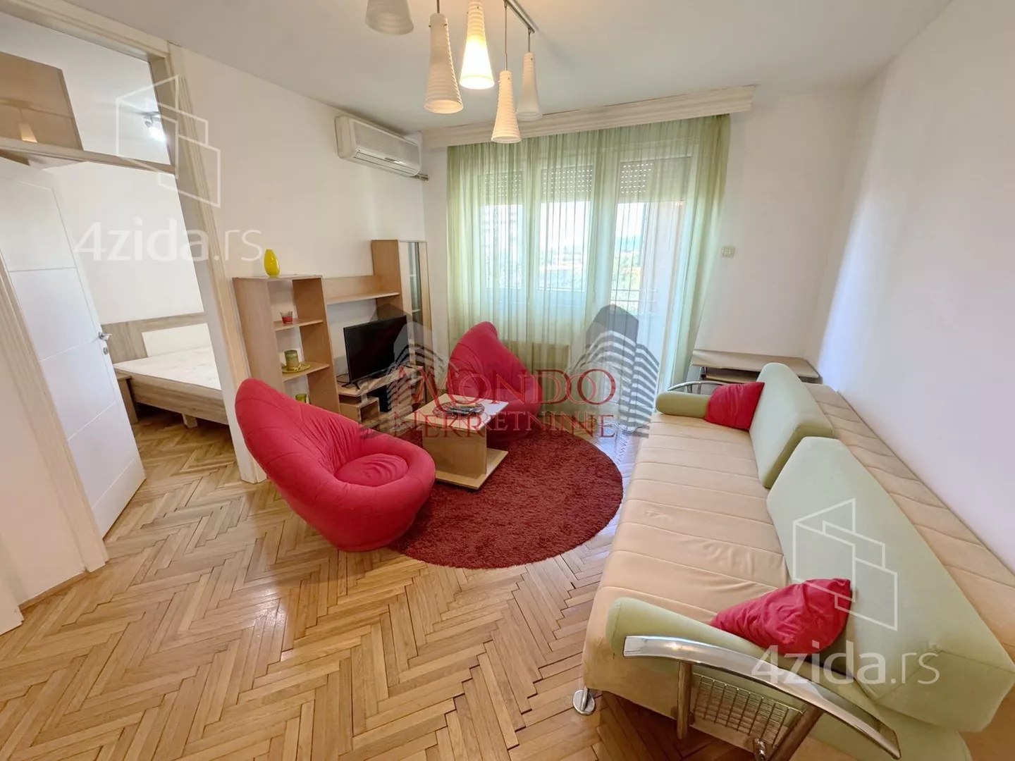 Jednoiposoban stan | 4zida