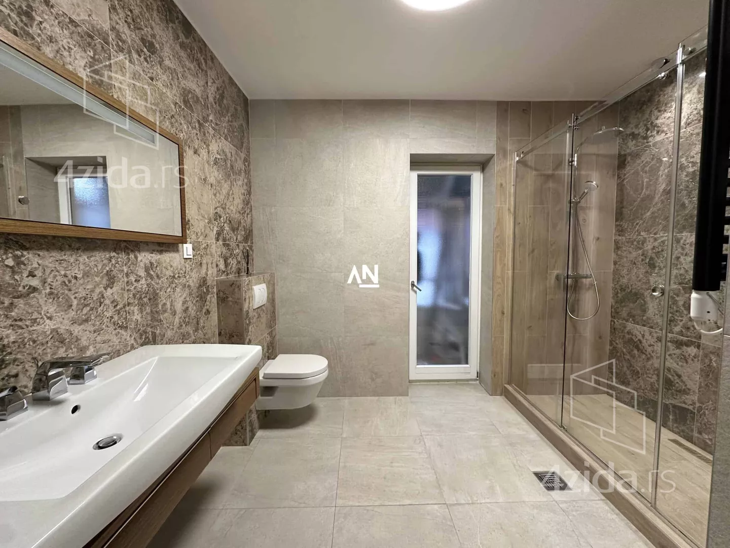 Petosoban stan | 4zida