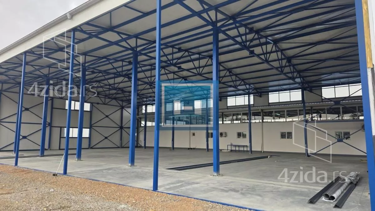 Коммерческое помещение · 675 m² · Paraćin