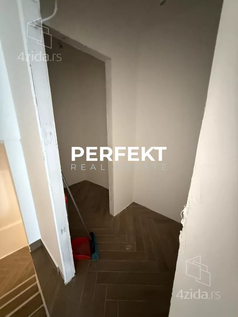 Ugostiteljski objekat | 4zida