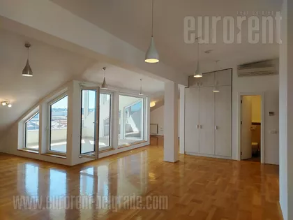 HRAM SVETOG SAVE | 4zida.rs