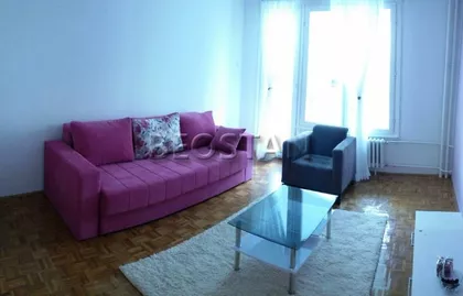 Vojvođanska | 4zida.rs