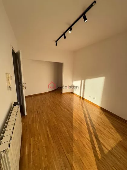 Crveni Krst Vračar | 4zida.rs