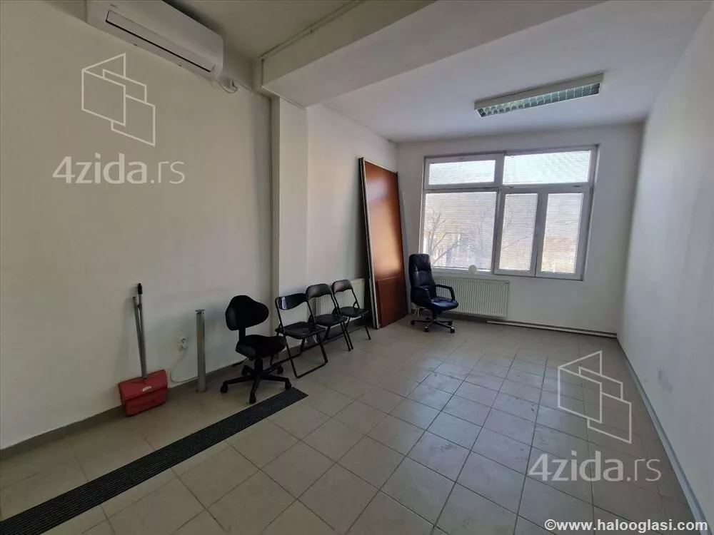 Lokal | 4zida