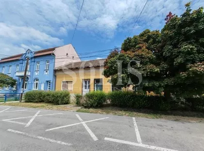 Maršala Tita 16 | 4zida.rs