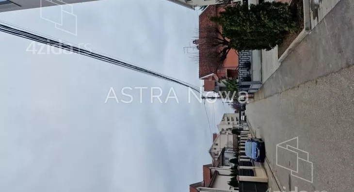 Sedmosoban stan | 4zida