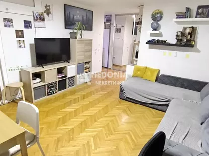Radnička | 4zida.rs