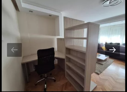 Crveni Pevac | 4zida.rs