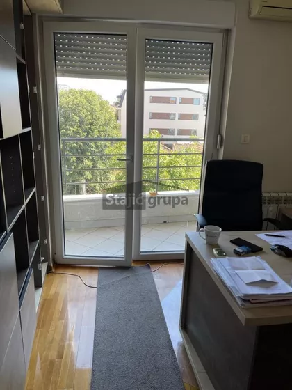 Maksima Gorkog | 4zida.rs