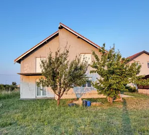 Grmovac, Zemun opština, Beograd, dvoetažna | 4zida.rs