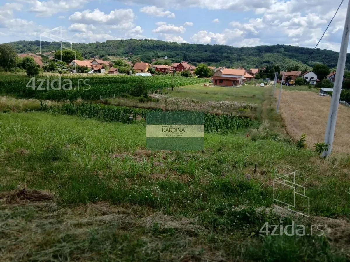 Plac | 4zida