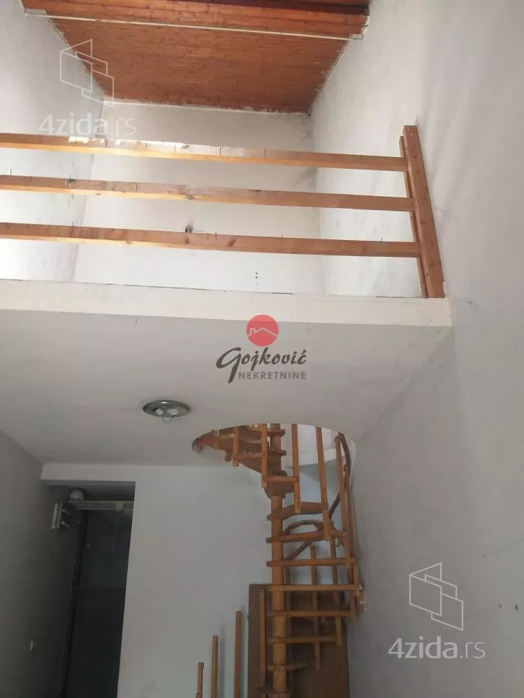 Lokal | 4zida