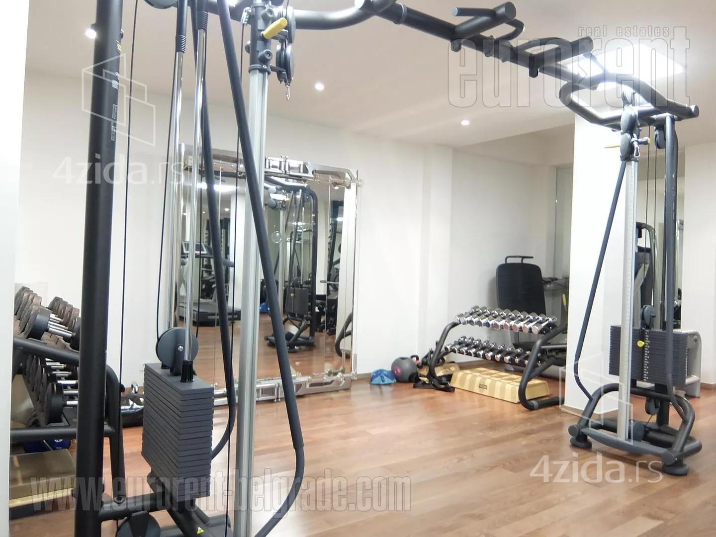 Petosoban stan | 4zida