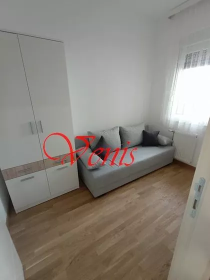 Aranj Janoša | 4zida.rs