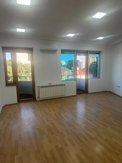 Sedmog Jula | 4zida.rs