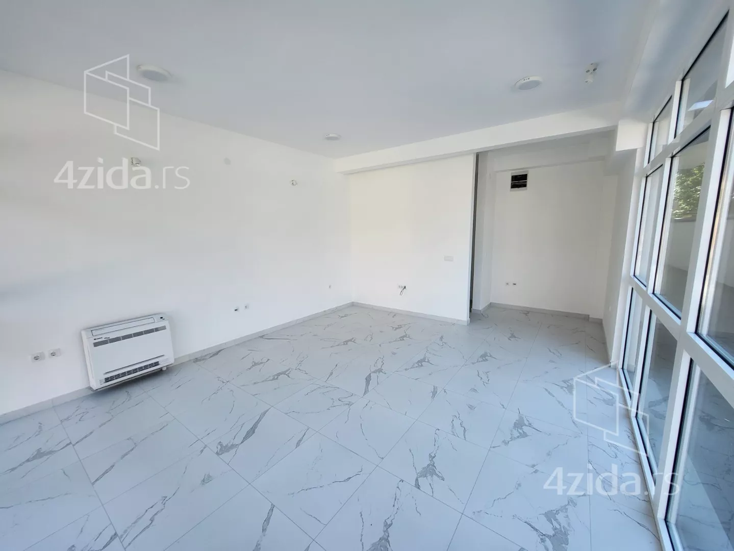 Lokal | 4zida