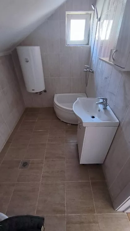 Kaluđerica | 4zida.rs