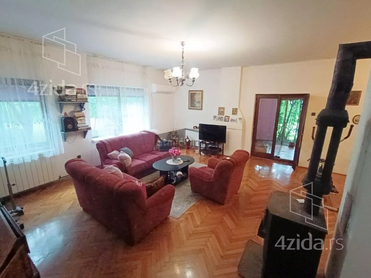 Kuća | 4zida