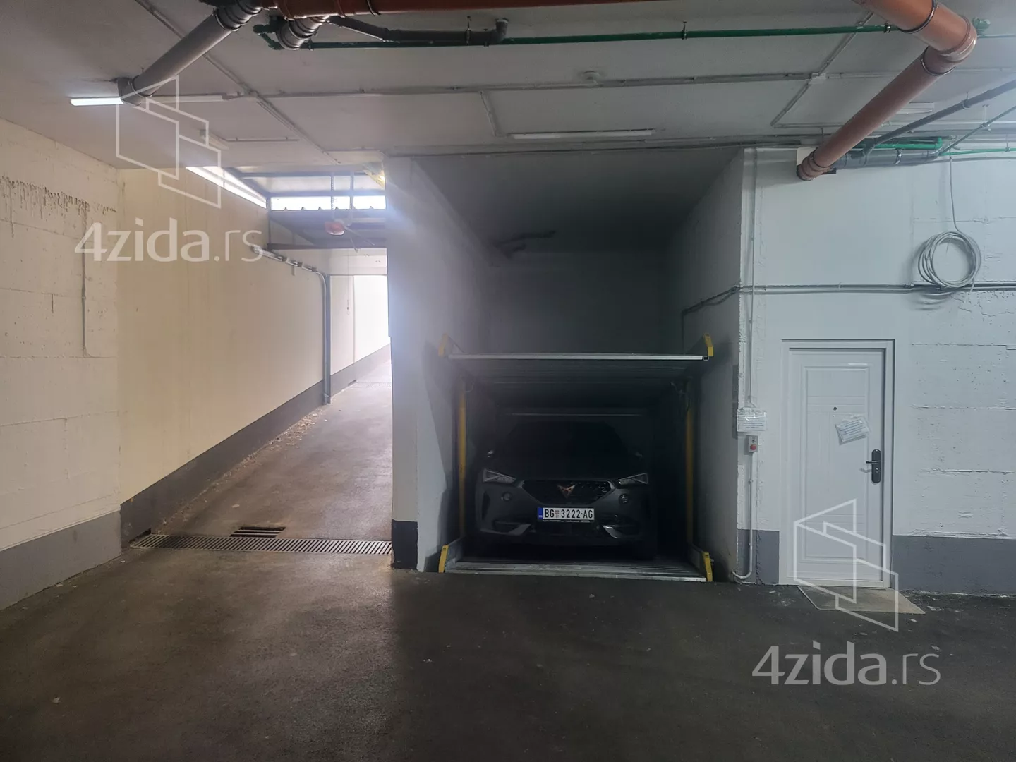 Garaža | 4zida