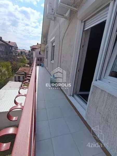 5-etažna kuća | 4zida