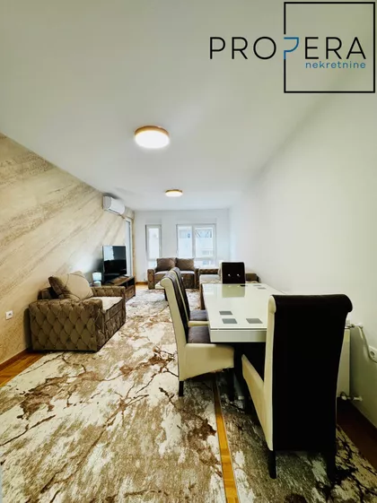 Jovana Skerlića | 4zida.rs