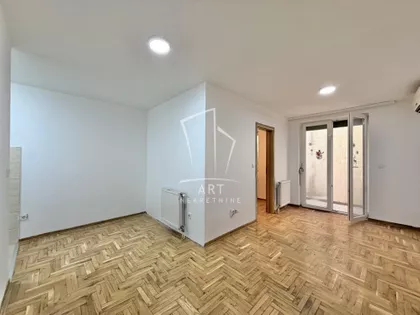 Rudi Čajaveca | 4zida.rs