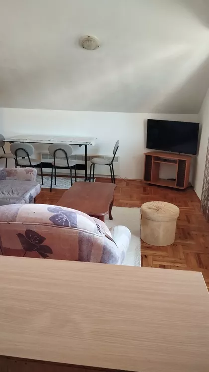 Narednika Grujice Stankovića | 4zida.rs