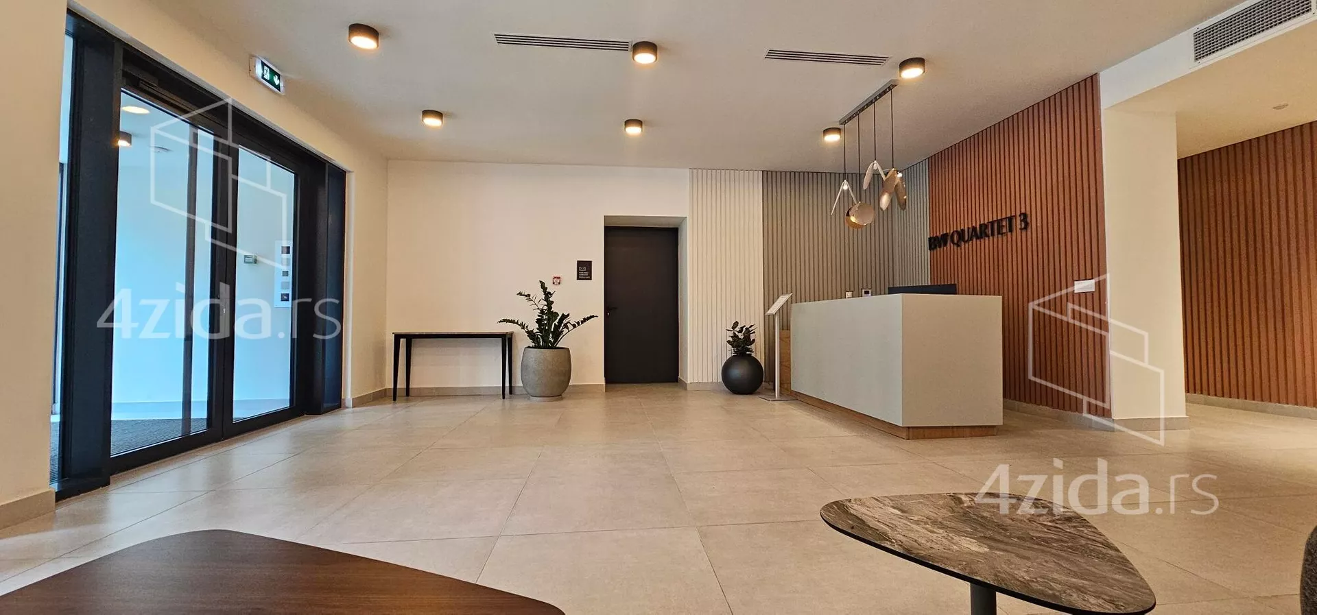 Poslovni prostor | 4zida