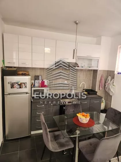 Lekino Brdo | 4zida.rs