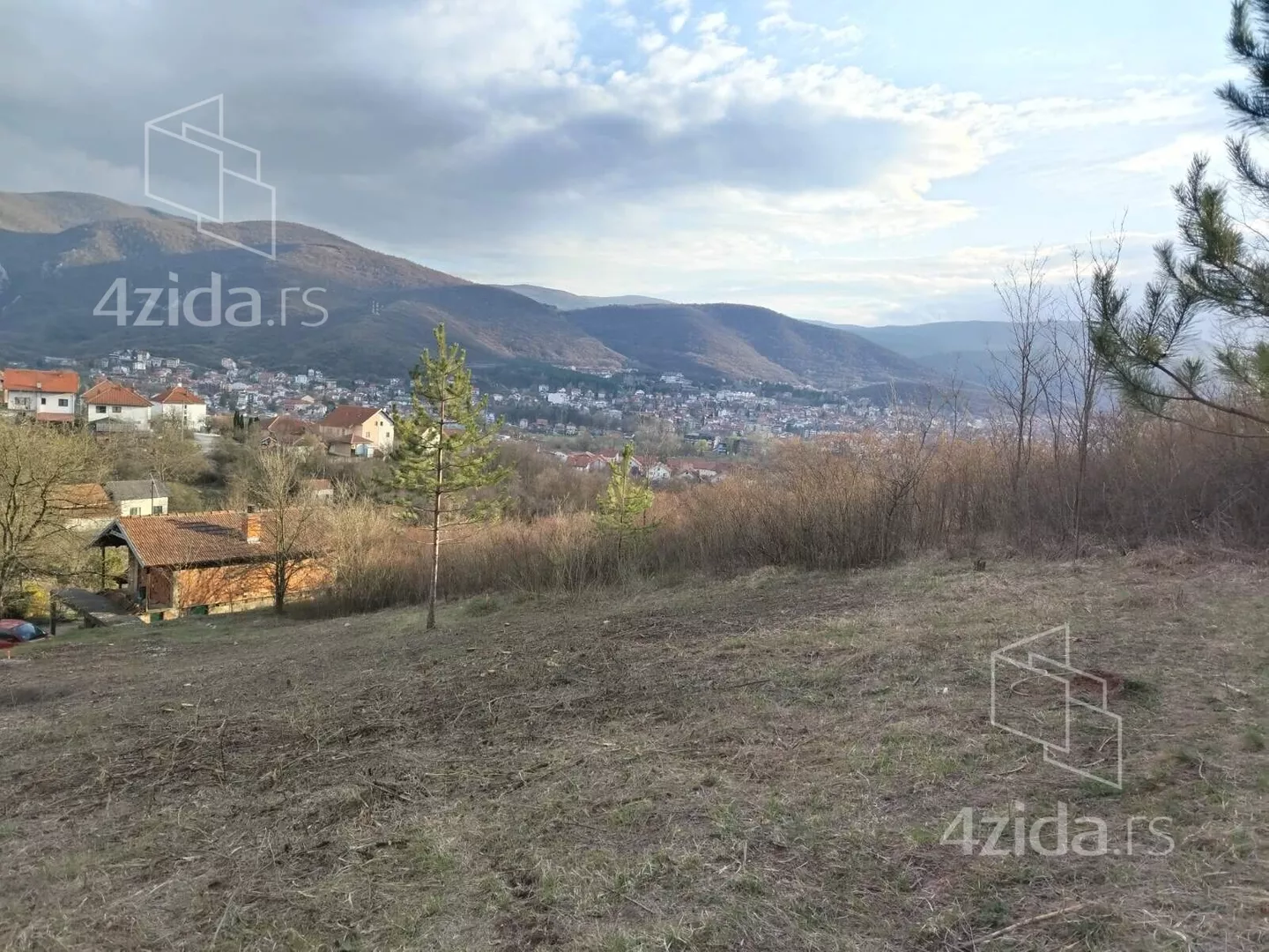 Građevinsko zemljište | 4zida