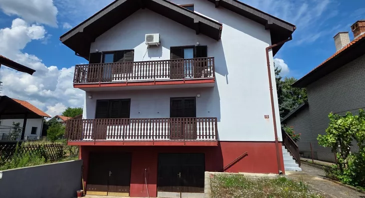 3-etažna kuća | 4zida