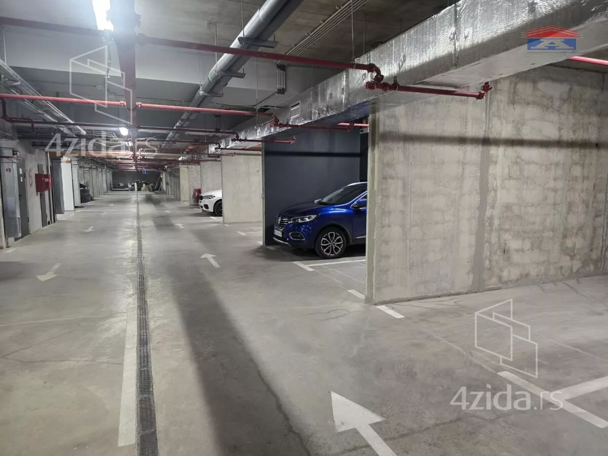 Garaža/Parking | 4zida