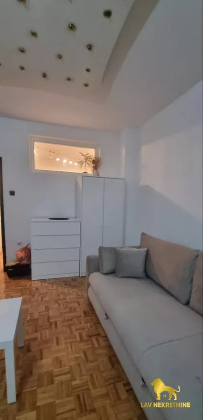 STRAŽILOVSKA | 4zida.rs