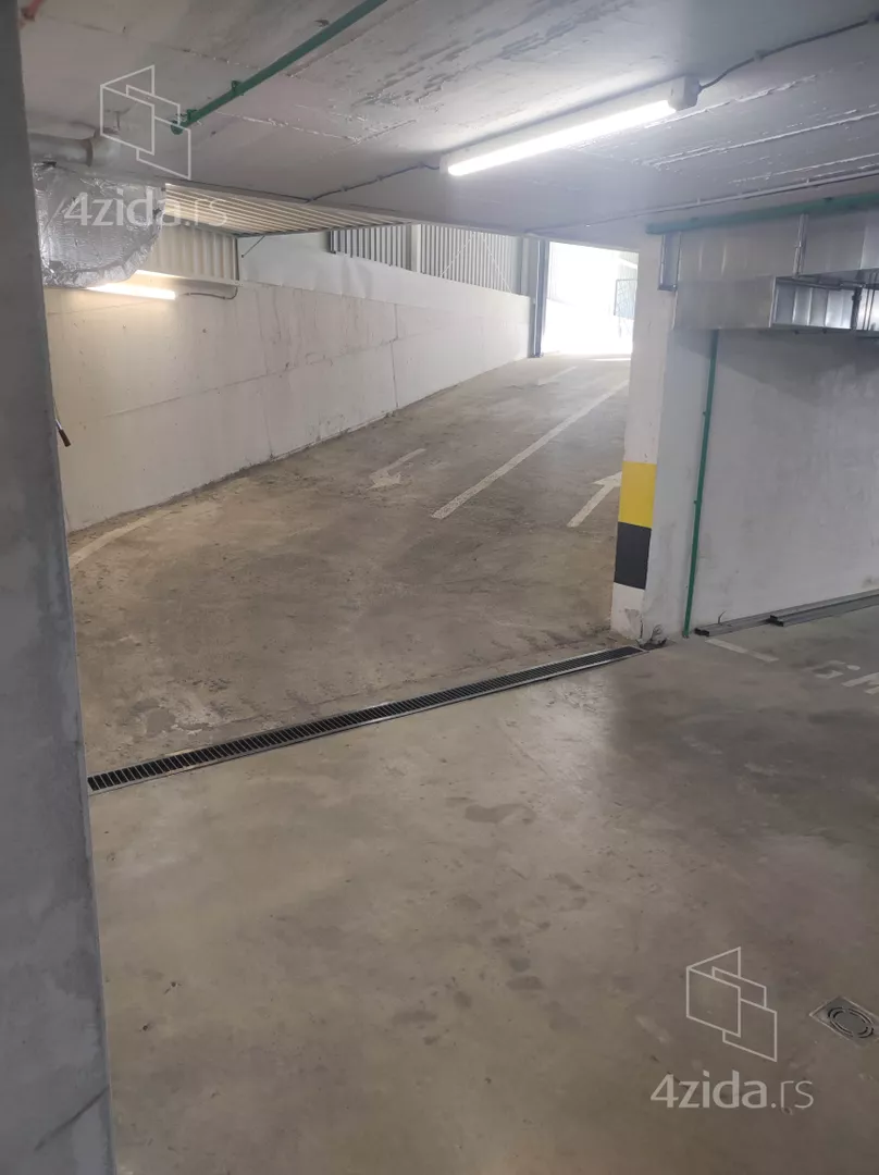 Garaža | 4zida