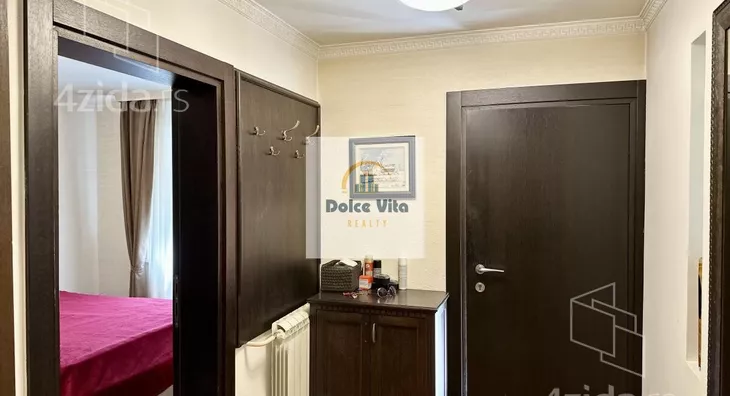 Šestosoban stan | 4zida