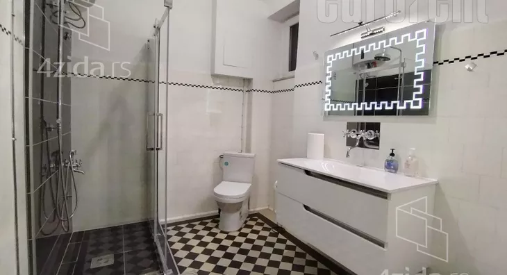 Petosoban stan | 4zida