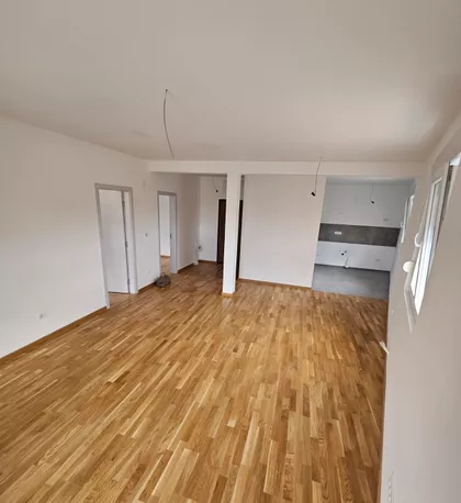 Nine Kirsanove | 4zida.rs