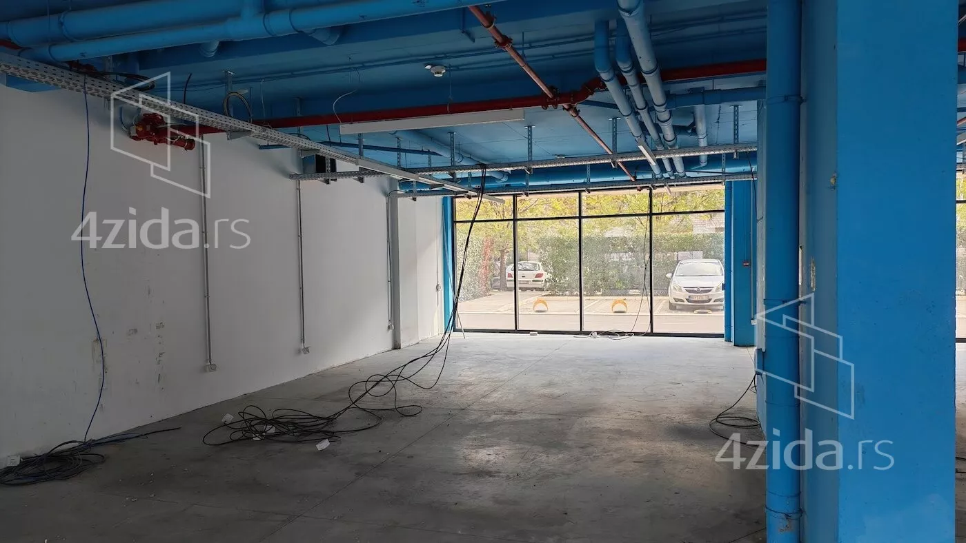 Poslovni prostor | 4zida