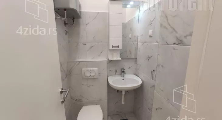 Četvoroiposoban stan | 4zida