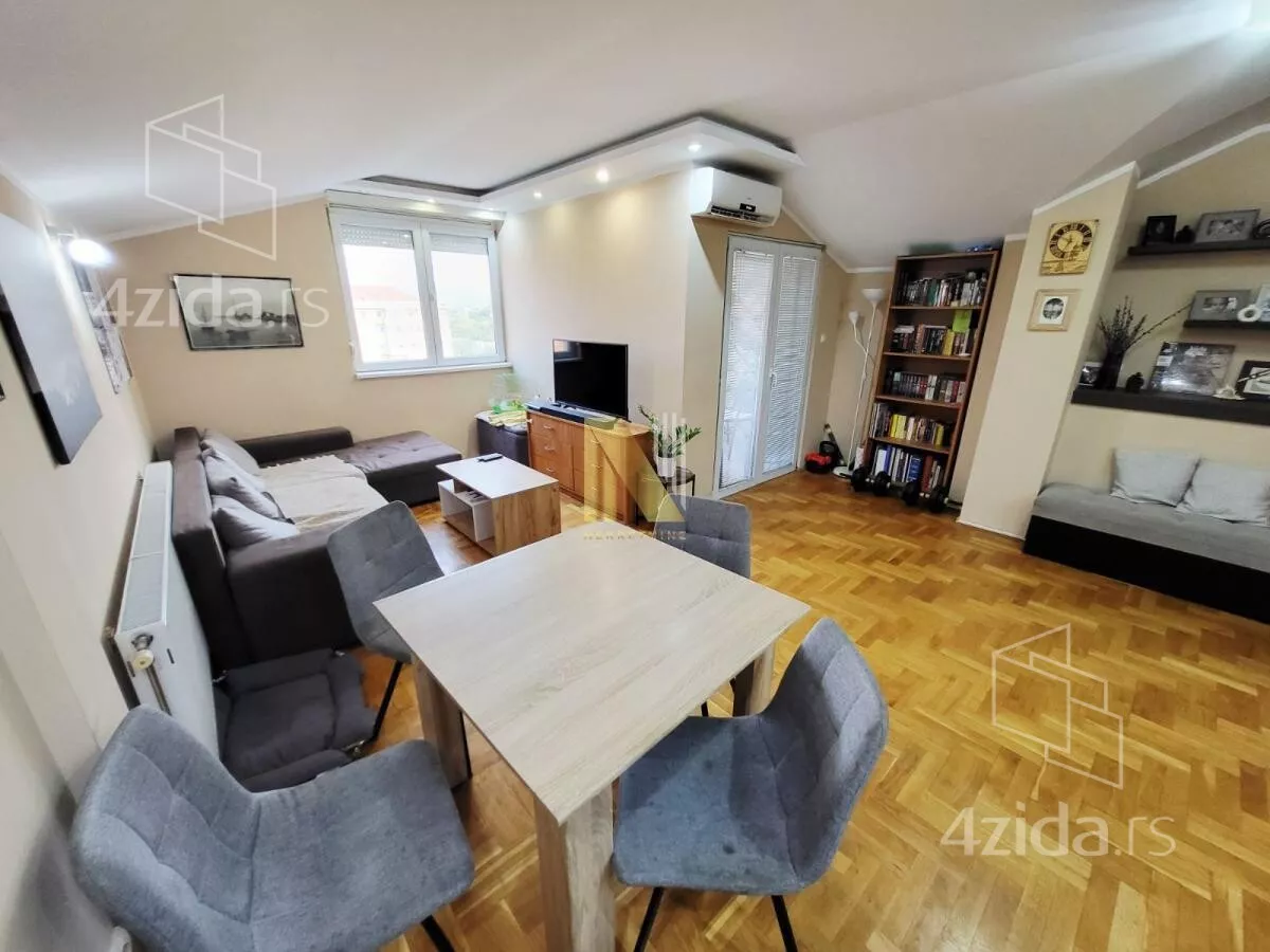 Troiposoban stan | 4zida